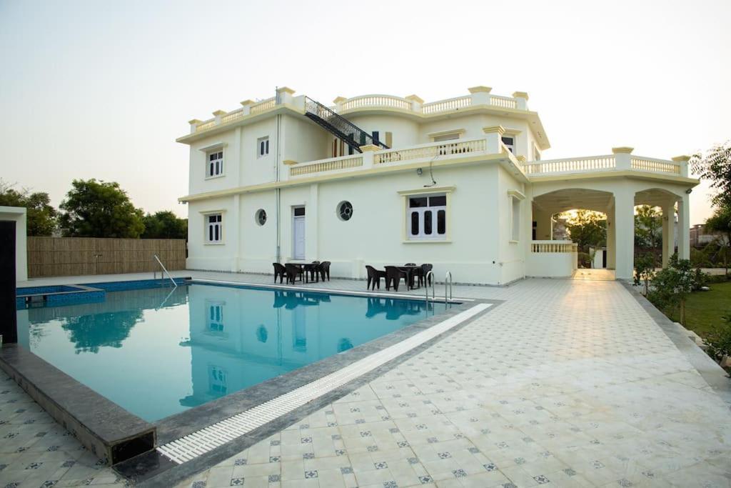 Rk Palace Jaipur Bagian luar foto